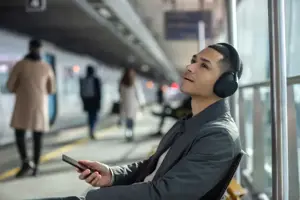"Sony" WH-1000XM5, laidinės ir belaidės, 4 - 40000 Hz, skambučiai / muzika, 250 g, ausinės, juodos spalvos