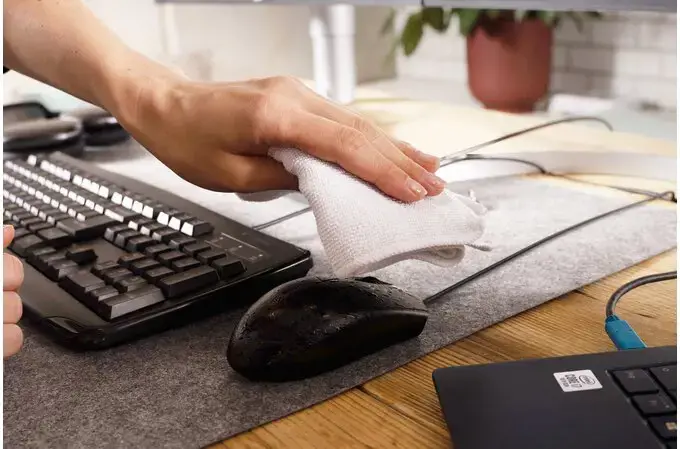 "Kensington Pro Fit®" laidinė plaunama pelė, dvipusė, optinė, USB, 1600 DPI, juoda