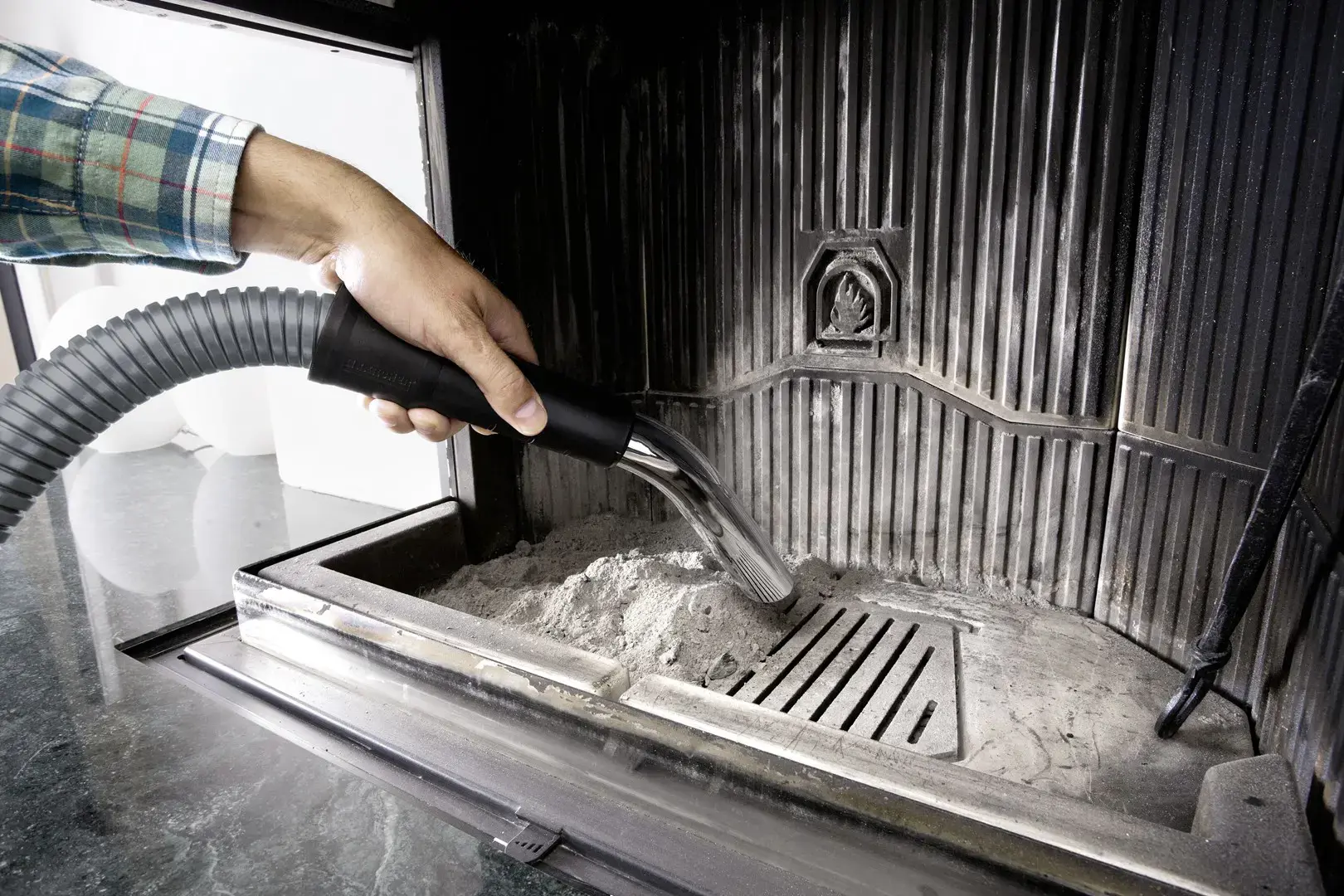 Kärcher AD 2 600 AW 14 L juodas