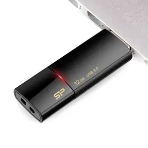 SILICONPOW SP032GBUF3B05V1K Silicon Power atmintinė USB Blaze B05 32GB USB 3.0 juoda
