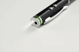 "Leitz Complete 4 in 1" rašiklis jutiklinio ekrano įrenginiams, universalus, bet kokio prekės ženklo, juodas, žalvarinis, silikoninis, LR41, 40 g