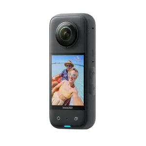 "Insta360 X3