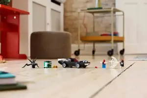 LEGO MARVEL 76309 Spider-Man vs. Venom Muscle Car