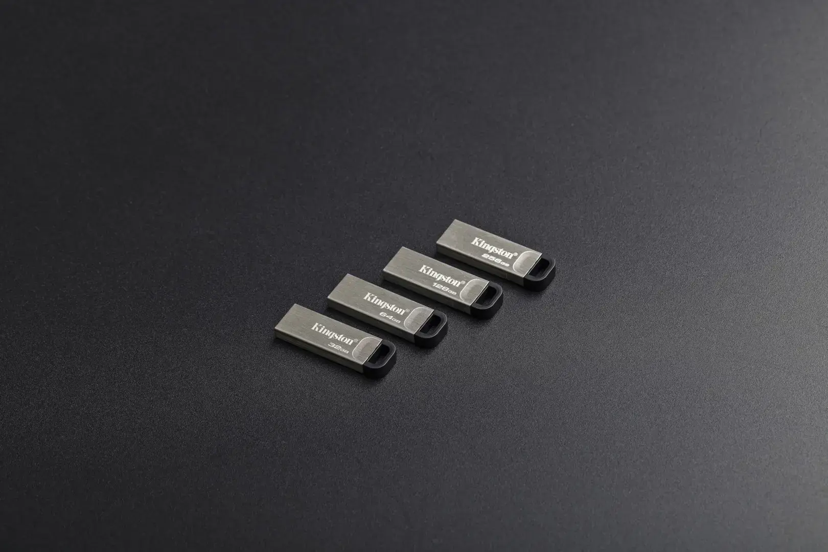 KINGSTON 128 GB USB3.2 "DataTraveler Gen1 Kyson