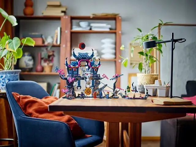 LEGO Ninjago 71813 Shadow Wolf Mask Dojo