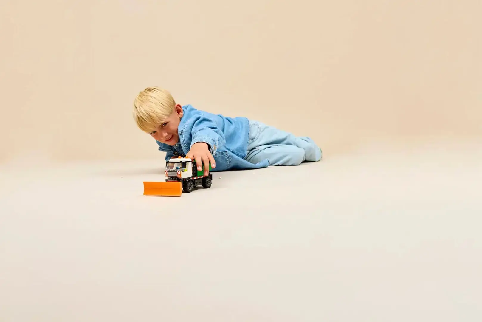 LEGO CITY 60490 Snowplow