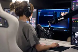 RØDE XDM-100 - Dinaminis mikrofonas su pažangiu DSP, skirtas srautinių transliacijų vartotojams ir žaidėjams