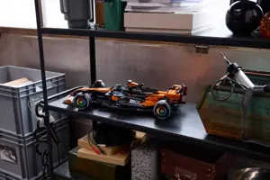LEGO TECHNIC 42228 McLaren MCL39 F1 Car