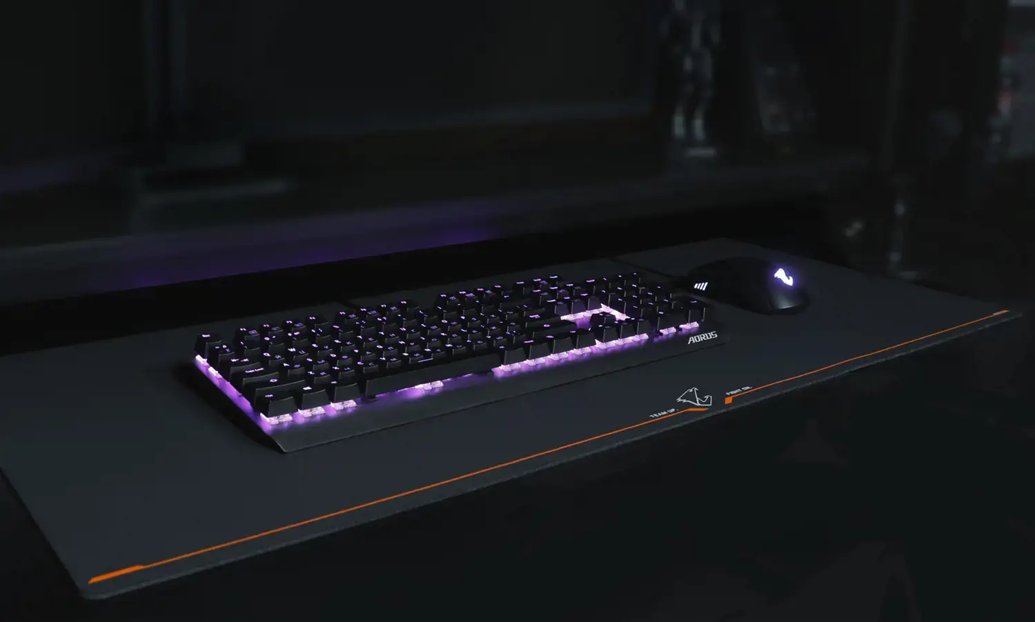 GIGABYTE GM-AMP900 žaidimų pelės kilimėlis
