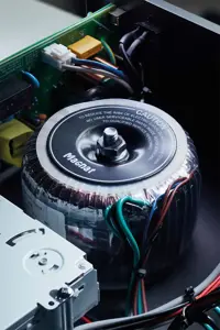 Magnat MC 400 - Network Player 40 W, 2.0 ch. stereo, black