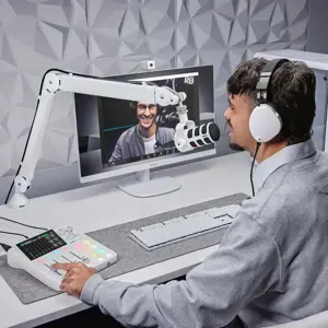 Rode microphone PodMic, white