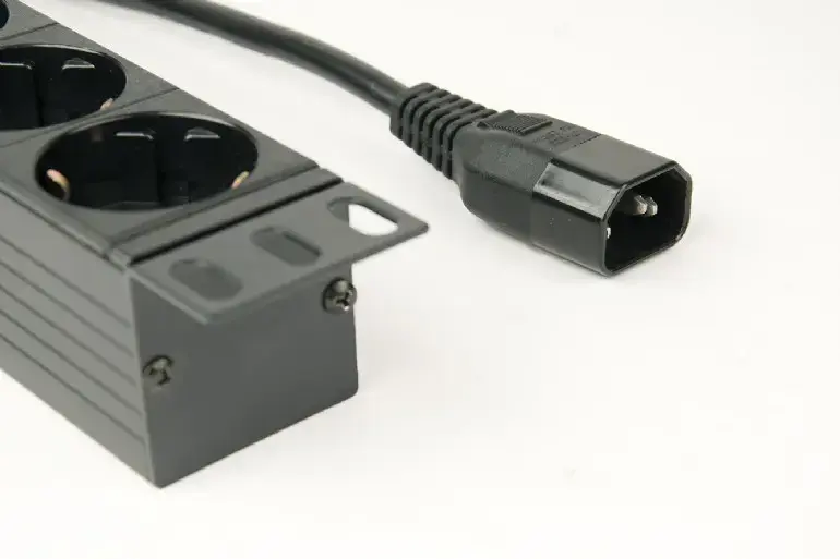 GEMBIRD PDU 8x Schuko 1U 10A 3m C14 kištukas