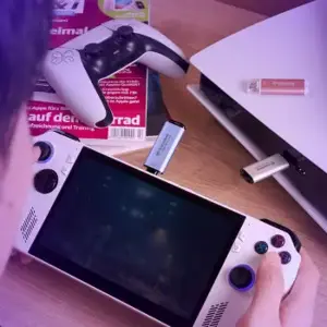 Išorinis SSD diskas TRANSCEND ESD300 512GB USB-C Įrašymo greitis 950 MBajtų/sek Skaitymo greitis 1500 MBajtų/sek TS512GESD300S