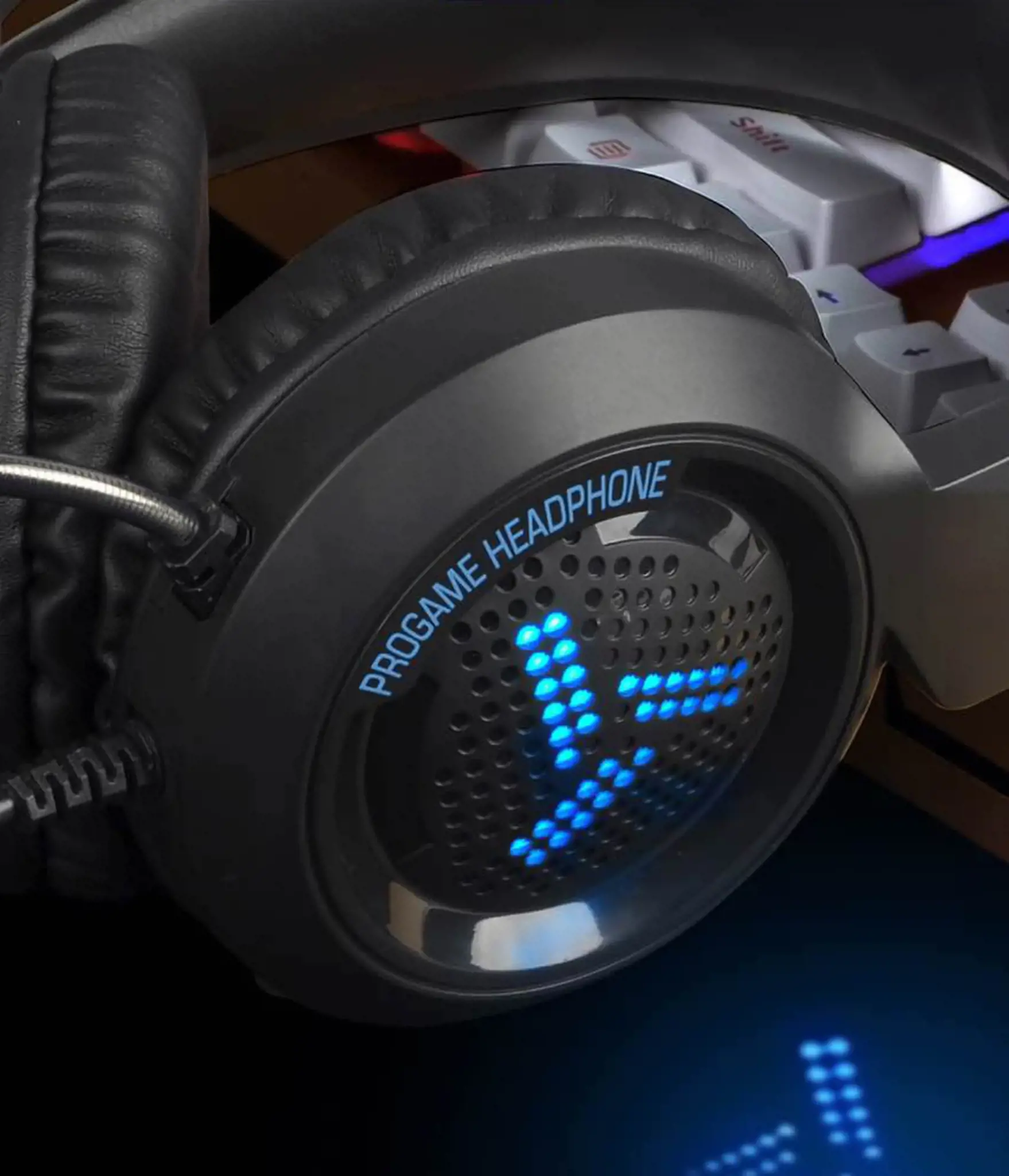 "Varr Pro Gaming" 3,5 mm ausinės, mikrofono buferis, triukšmo slopinimas, 15 mW garsiakalbiai, 2x 3,5 mm, integruotas 2,2 m ilgio kabelis, juodos spalvos, laidinės, žaidimų, 20 - 20000 Hz, ausinės, juodos spalvos