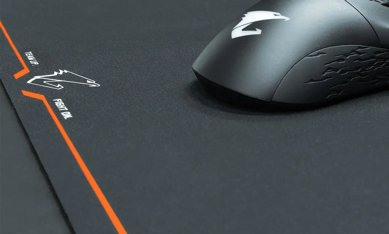 GIGABYTE GM-AMP900 žaidimų pelės kilimėlis