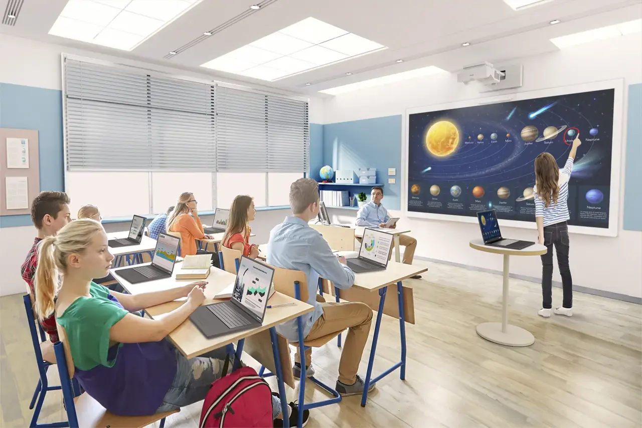 Epson EB-760Wi, 4100 ANSI lumens, 3LCD, WXGA (1280x800), 2500000:1, 16:10, 1346.2 - 2540 mm (53 - 100")