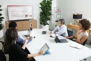 "Logitech Connect", "Full HD", 1920 x 1080 pikselių, 90°, 4x, sidabrinis