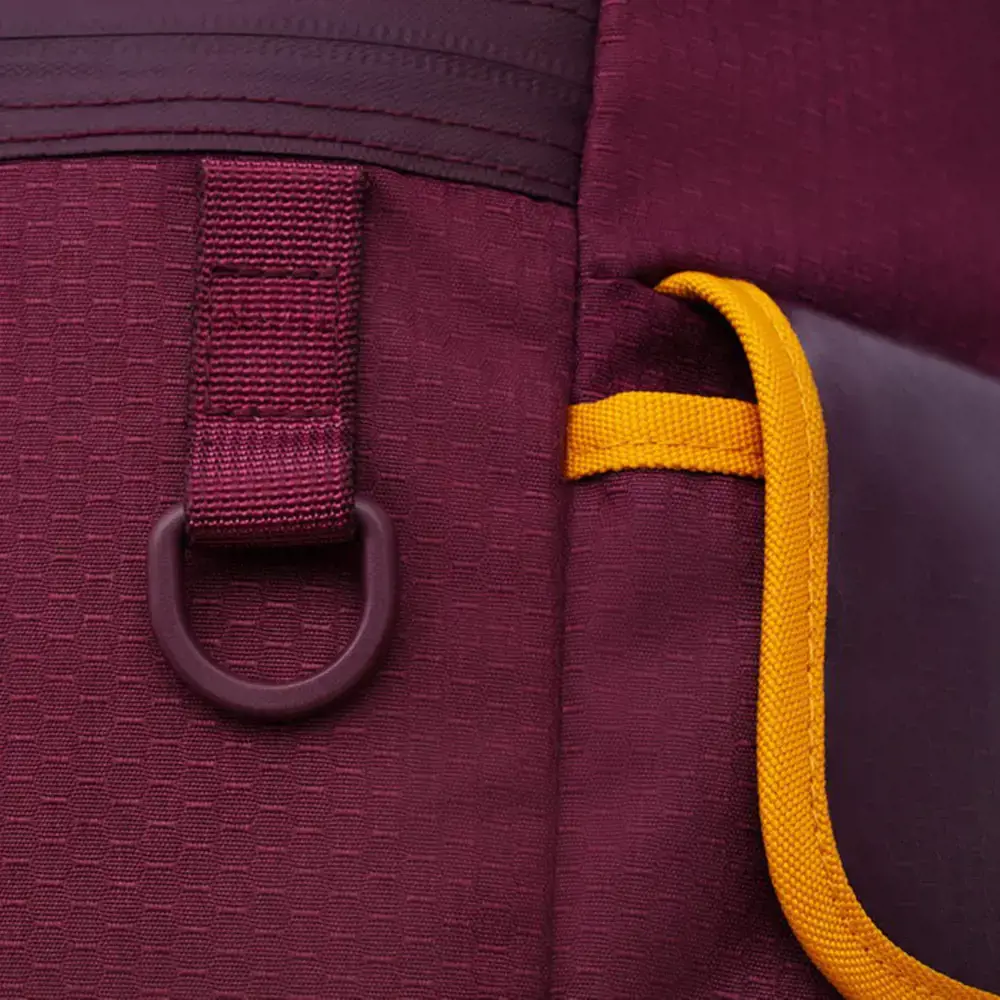 NB KUPRINĖ 30L 17.3"/BURUNDY RED 5361 RIVACASE