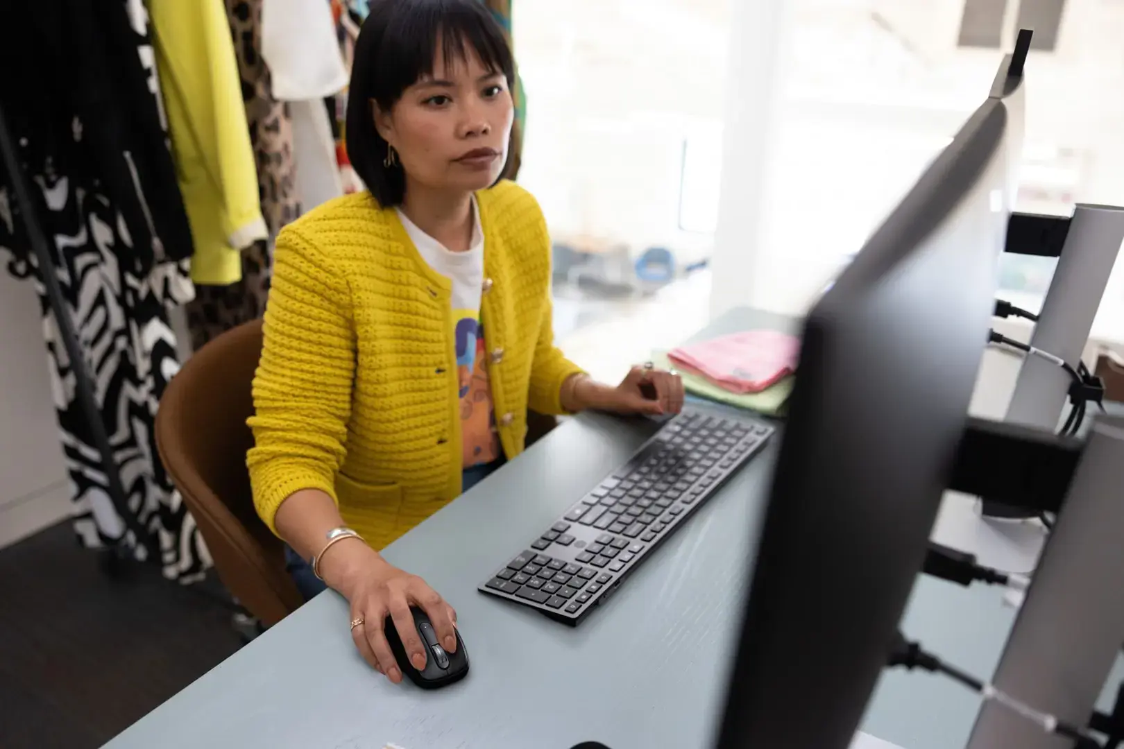 HP 720 Multi-Device Rechargeable Wireless Keyboard and Mouse Combo