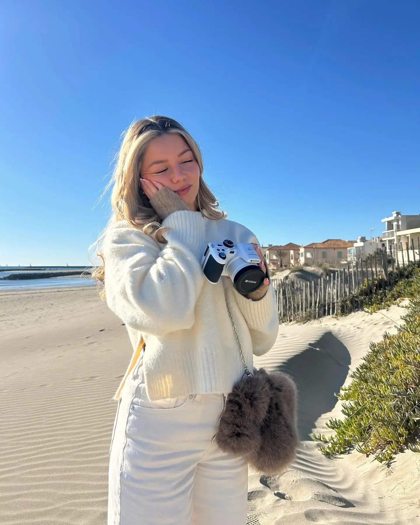 Kodak AZ425 White