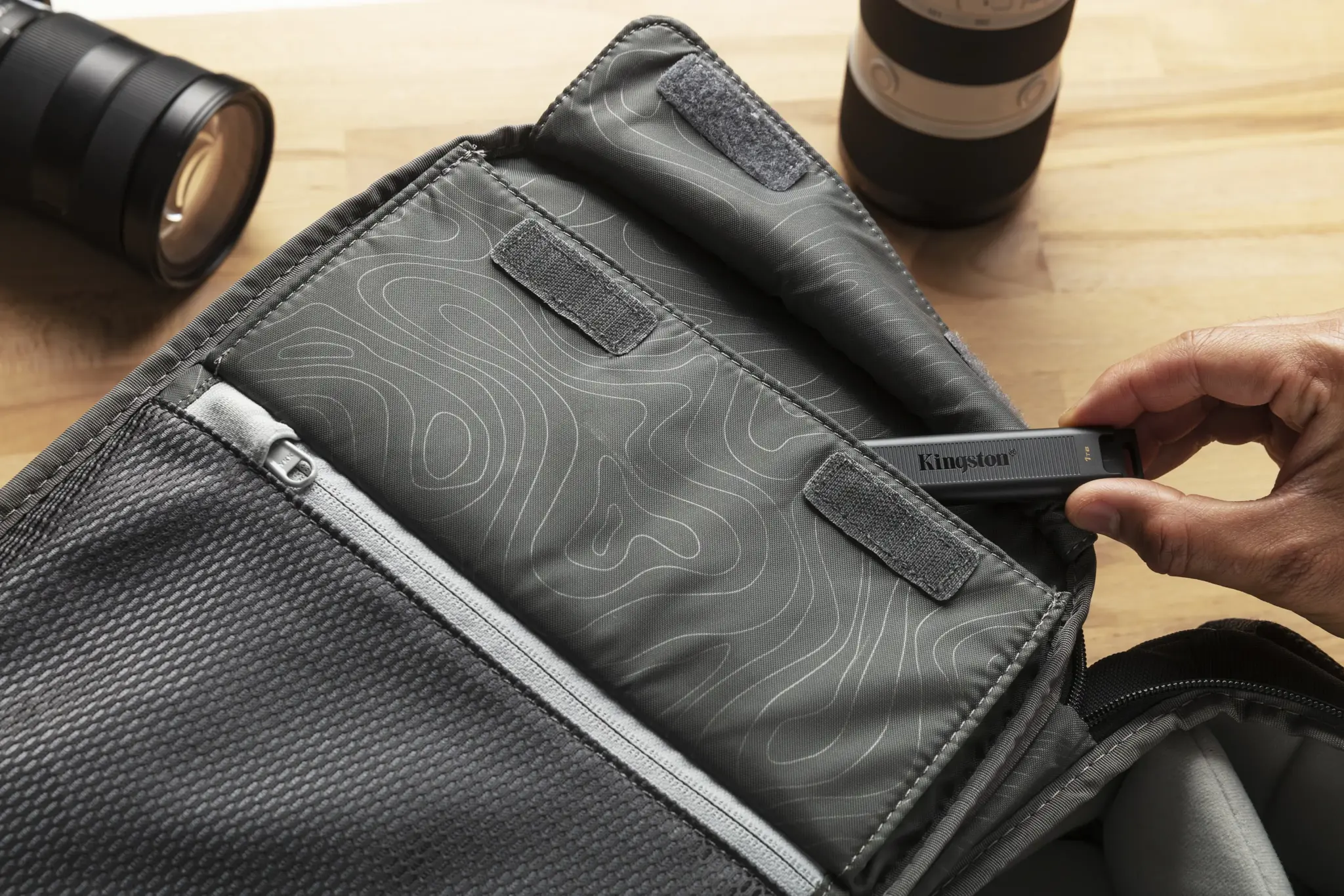 KINGSTON 1 TB USB 3.2 Gen 2 "DataTraveler Max