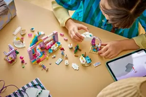 LEGO FRIENDS 42684 Unicorn Dream Café