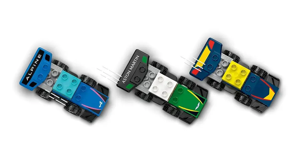 LEGO DUPLO 10445 F1 Team Race Cars & Drivers