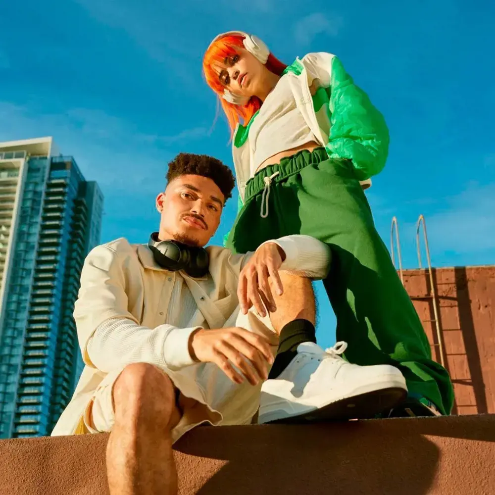 "Bose" belaidės ausinės "QuietComfort", juodos spalvos