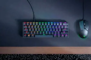 "Razer Huntsman Mini 60%", žaidimų klaviatūra, optinė-mechaninė, šiaurietiška, juoda, laidinė