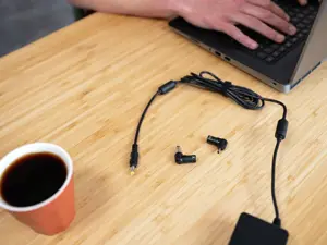 "Trust Primo" universalus 90 W nešiojamojo kompiuterio įkroviklis, Nešiojamasis kompiuteris, Vidinis, 100 - 240 V, 50/60 Hz, 90 W, 19 V