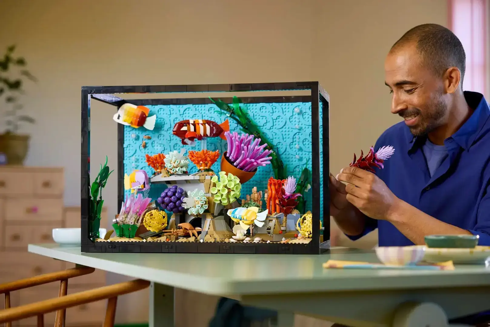 LEGO ICONS 10366 Tropical Aquarium