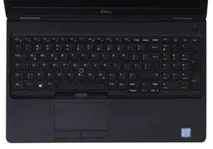 Dell LATITUDE 5590 15,6 Coliai 1920 x 1080 16 GB 256 GB Intel® Core™ i5 i5-8350U Intel UHD Windows 11 Pro