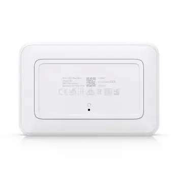 "Ubiquiti USW-Flex-Mini-3" 5 prievadų valdomas Gigabit Ethernet komutatorius, maitinamas 802.3af/at PoE arba 5V, 1A USB-C maitinimo adapteriu, 3 vnt.