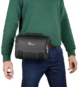 Lowepro camera bag Adventura SH 160 III, black