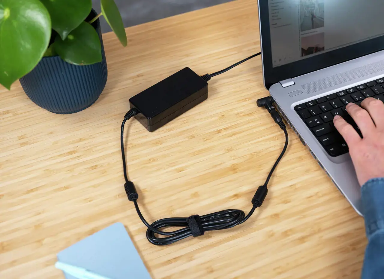 "Trust Primo", nešiojamasis kompiuteris, vidinis, 100-240 V, 50/60 Hz, 70 W, 19 V