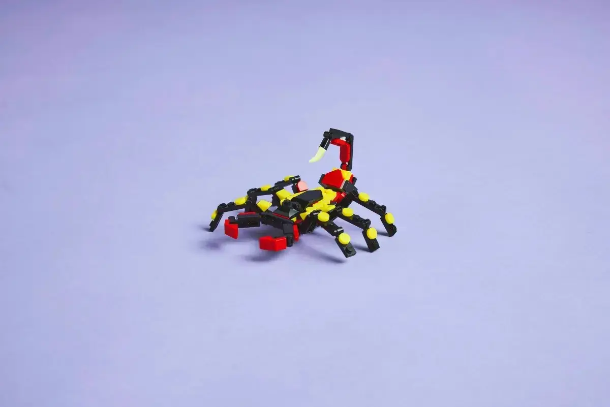 LEGO CREATOR 3 IN 1 31159 Surprising Spider