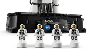 LEGO TECHNIC 42221 NASA Artemis Space Launch System Rocket