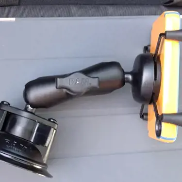 "RAM Mounts X-Grip" telefono laikiklis su "Twist-Lock" siurbtuku, mobilusis telefonas / išmanusis telefonas, pasyvusis laikiklis, juodas