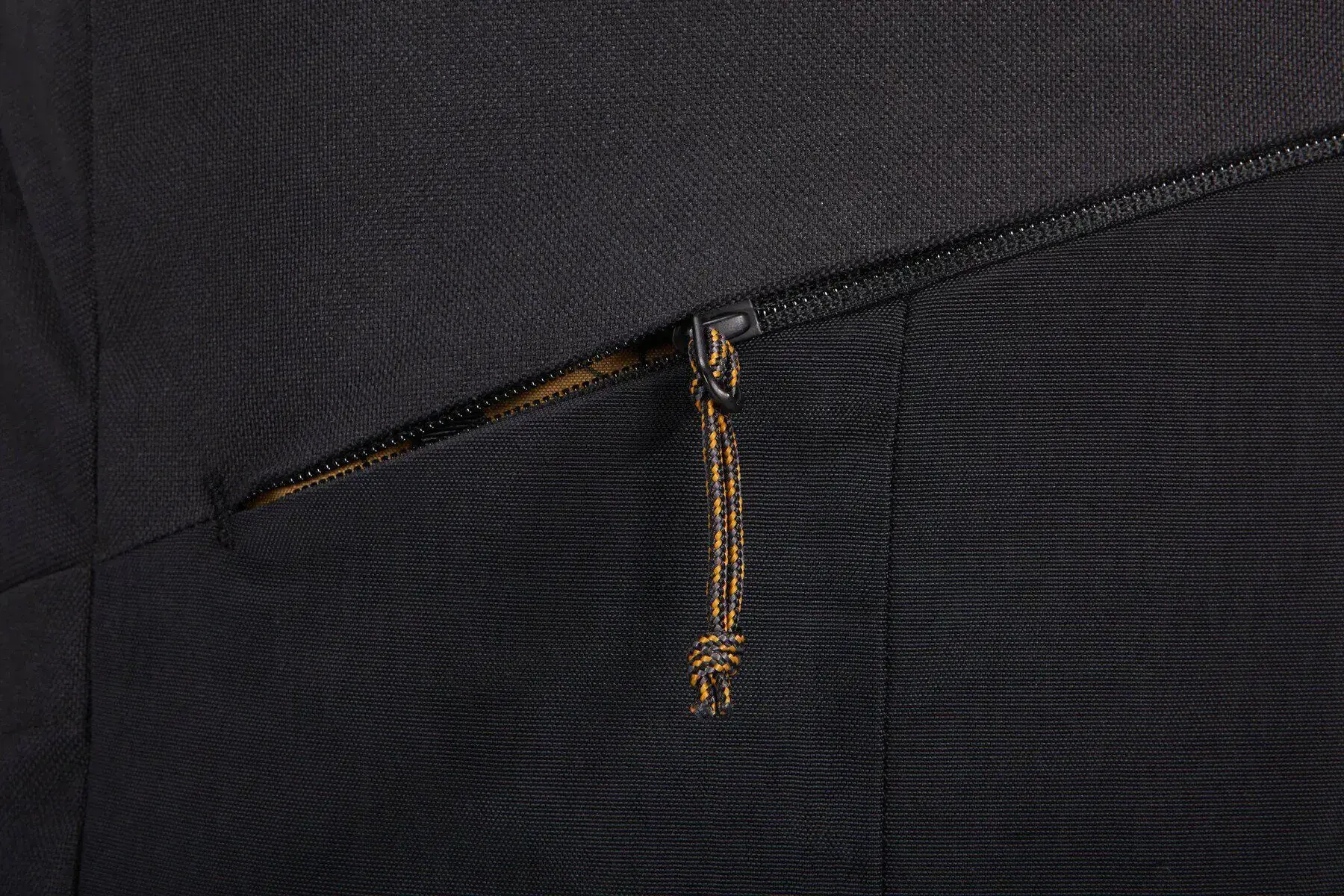 "Thule Campus" TCAM-7116 Juodas, Miestas, 40,6 cm (16"), Nešiojamojo kompiuterio skyrius, Nailonas, Poliesteris