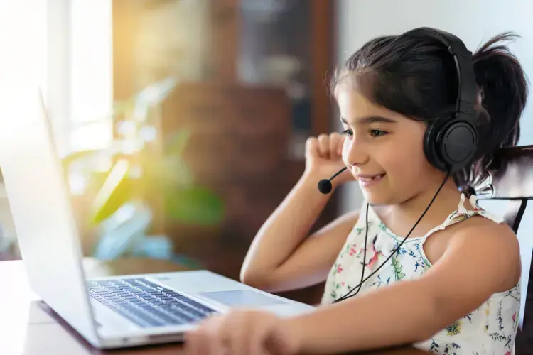 "Kensington Classic" 3,5 mm ausinės su mikrofonu ir garsumo valdymu, laidinės, juodos spalvos