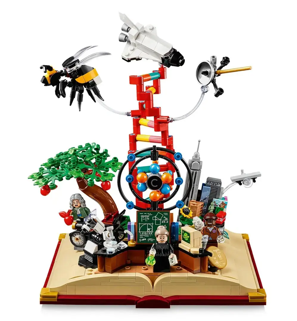 LEGO IDEAS 21355 The Evolution of STEM