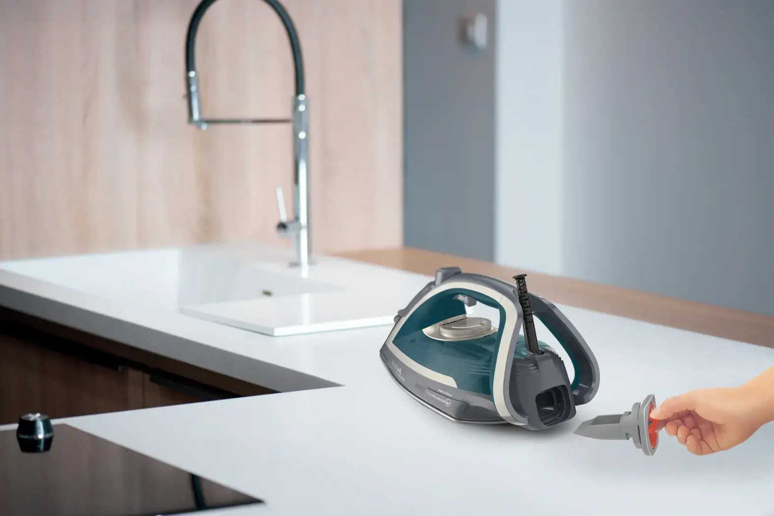 "Tefal Ultragliss Anti-Calc Plus" FV6842E0, garų lygintuvas, 2 m, 260 g/min, mėlynas, sidabrinis, 50 g/min, 0,27 l