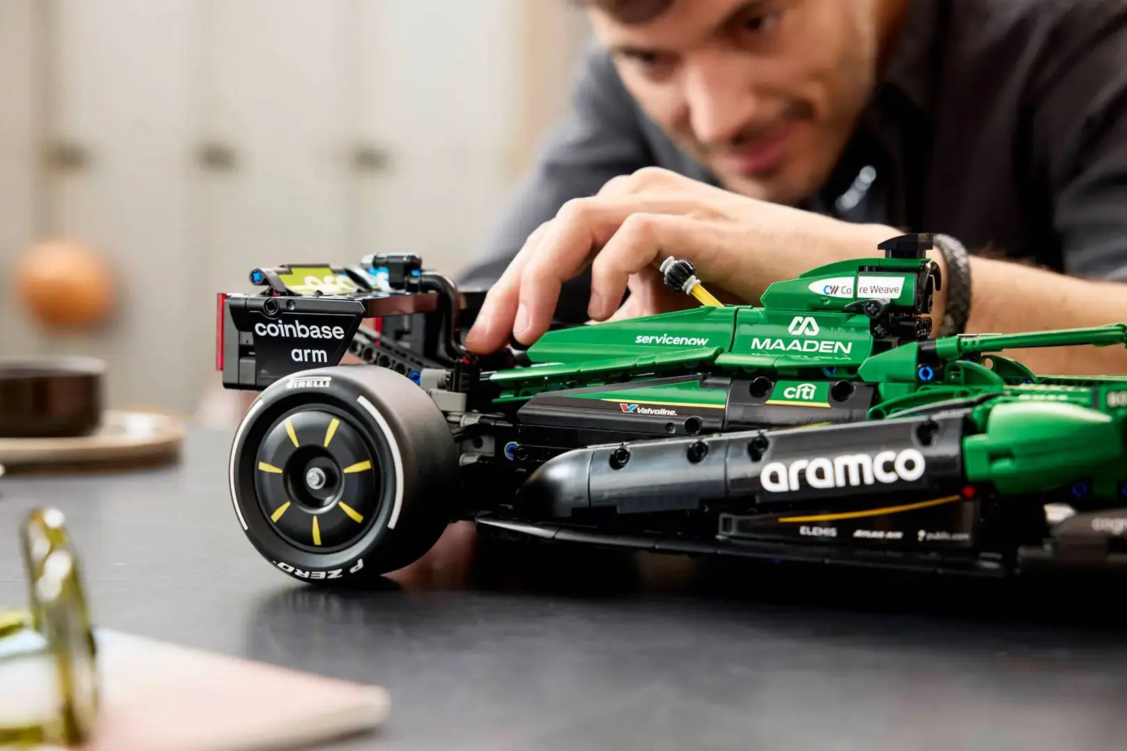 LEGO TECHNIC 42240 Aston Martin Aramco AMR25 F1