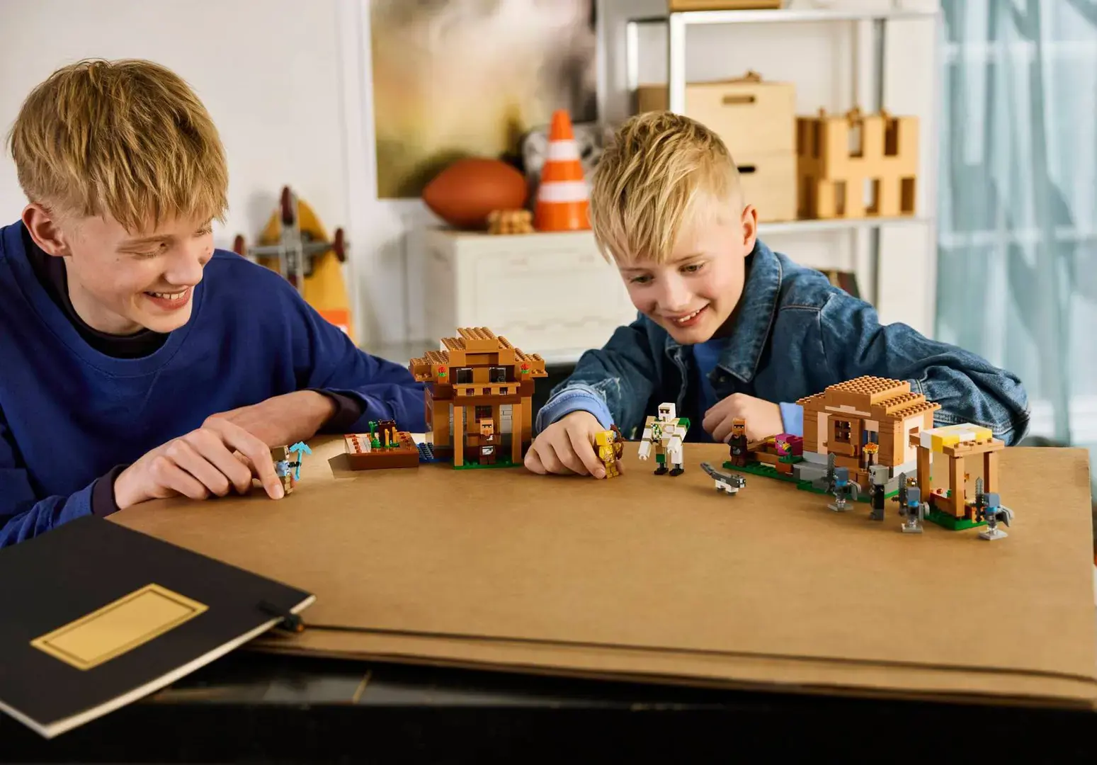 LEGO MINECRAFT 21596 Evoker Village Attack