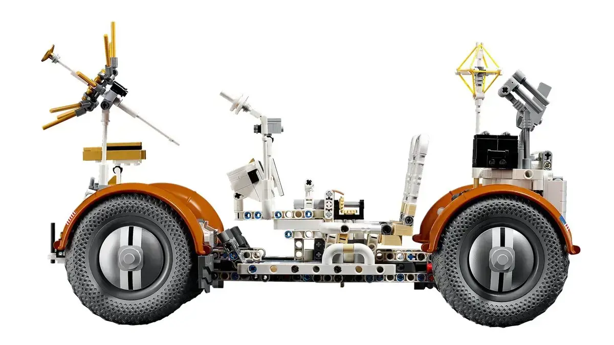 LEGO TECHNIC 42182 NASA Apollo Lunar Roving Vehicle - LRV