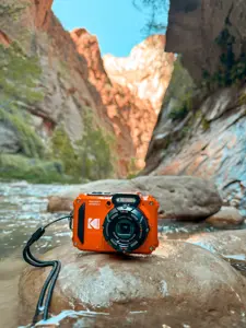 Kodak PixPro WPZ2 Bundle, red