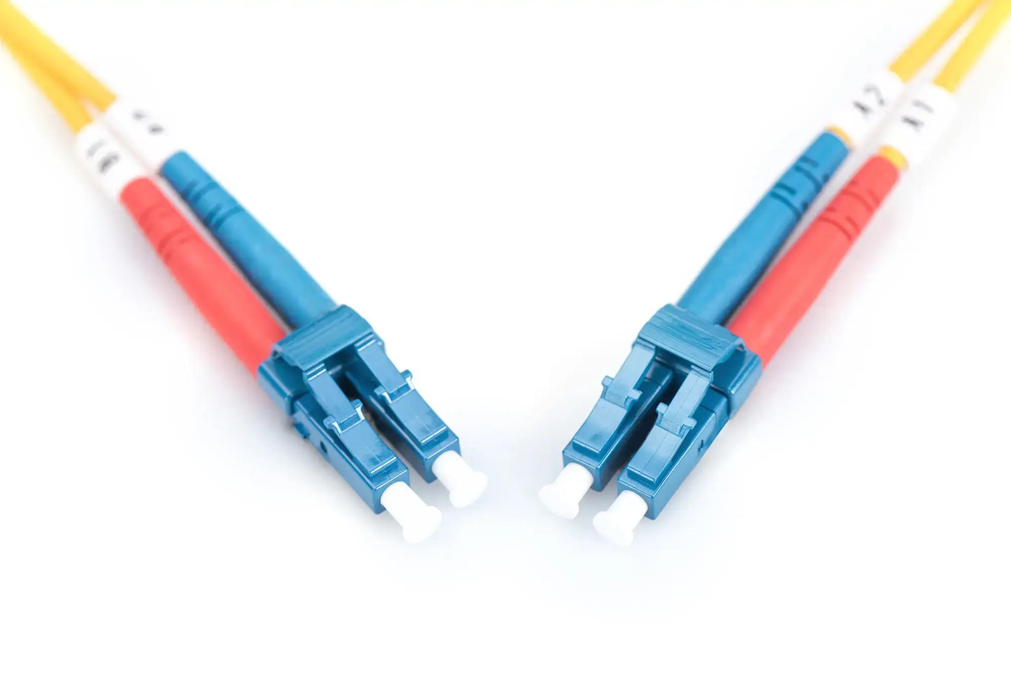 DIGITUS LWL komutacinis kabelis LC/LC 09/125um singelmode Duplex be halogenų su protokolu geltonas 1m