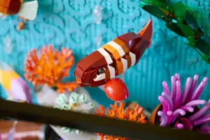 LEGO ICONS 10366 Tropical Aquarium