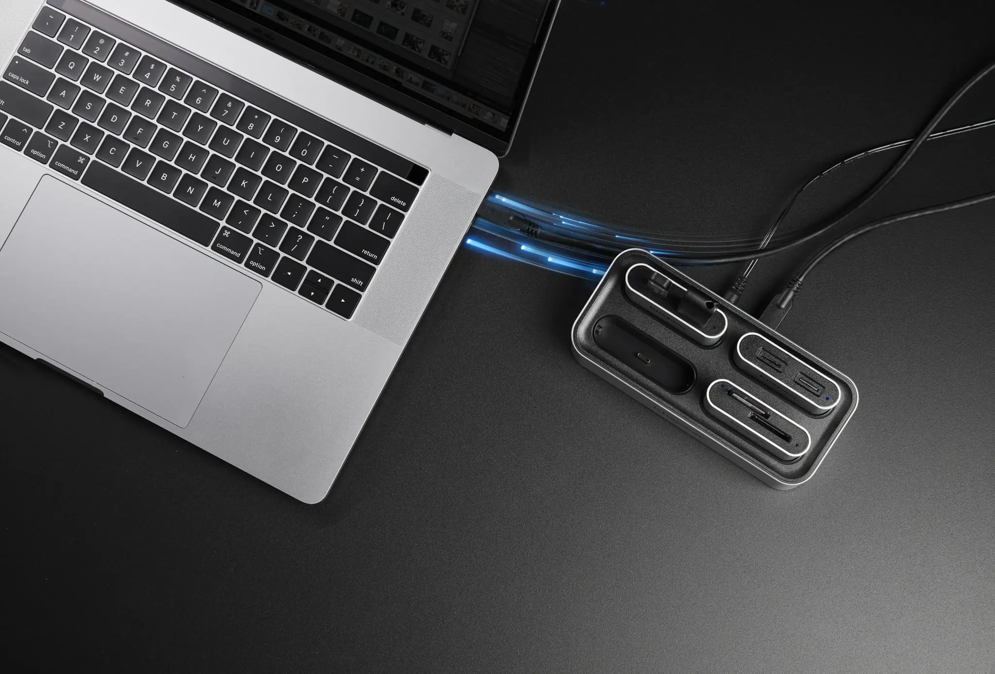 KINGSTON USB3.2 Gen1 dviejų lizdų SDHC/SDXC UHS-II kortelių skaitytuvas