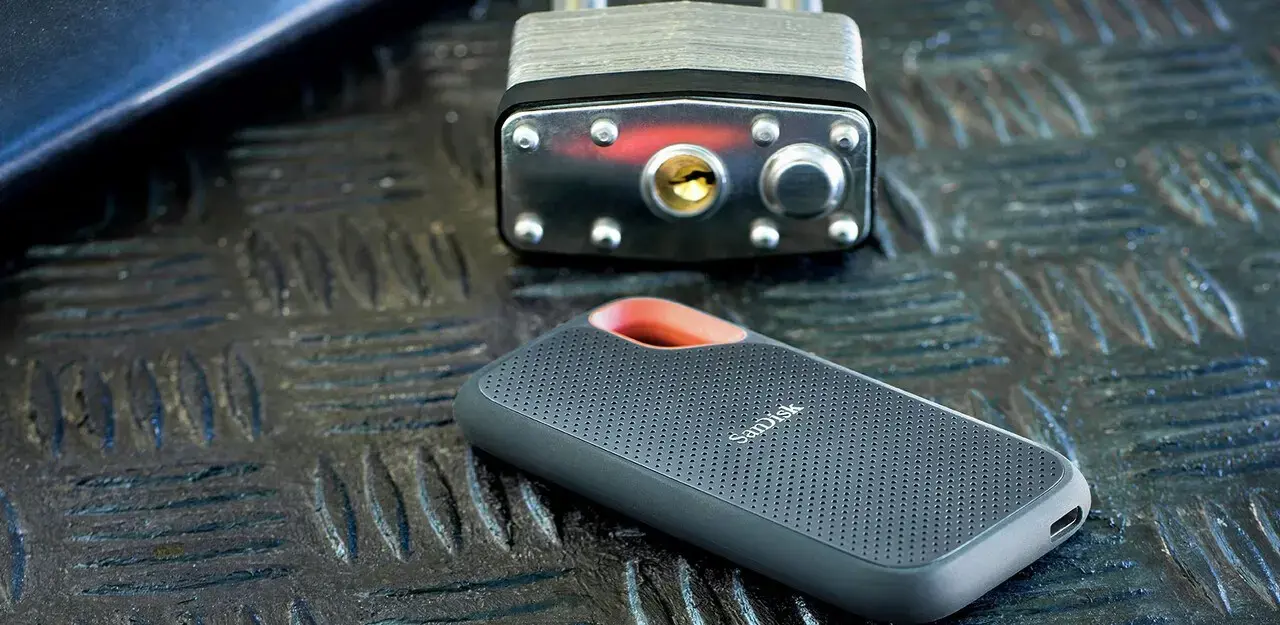 "SanDisk Extreme Portable SSD V2" 1,0 TB USB 3.2 1050MB/s skaitymui, 1000MB/s rašymui